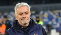 Mourinho espère un retournement historique pour Manchester United